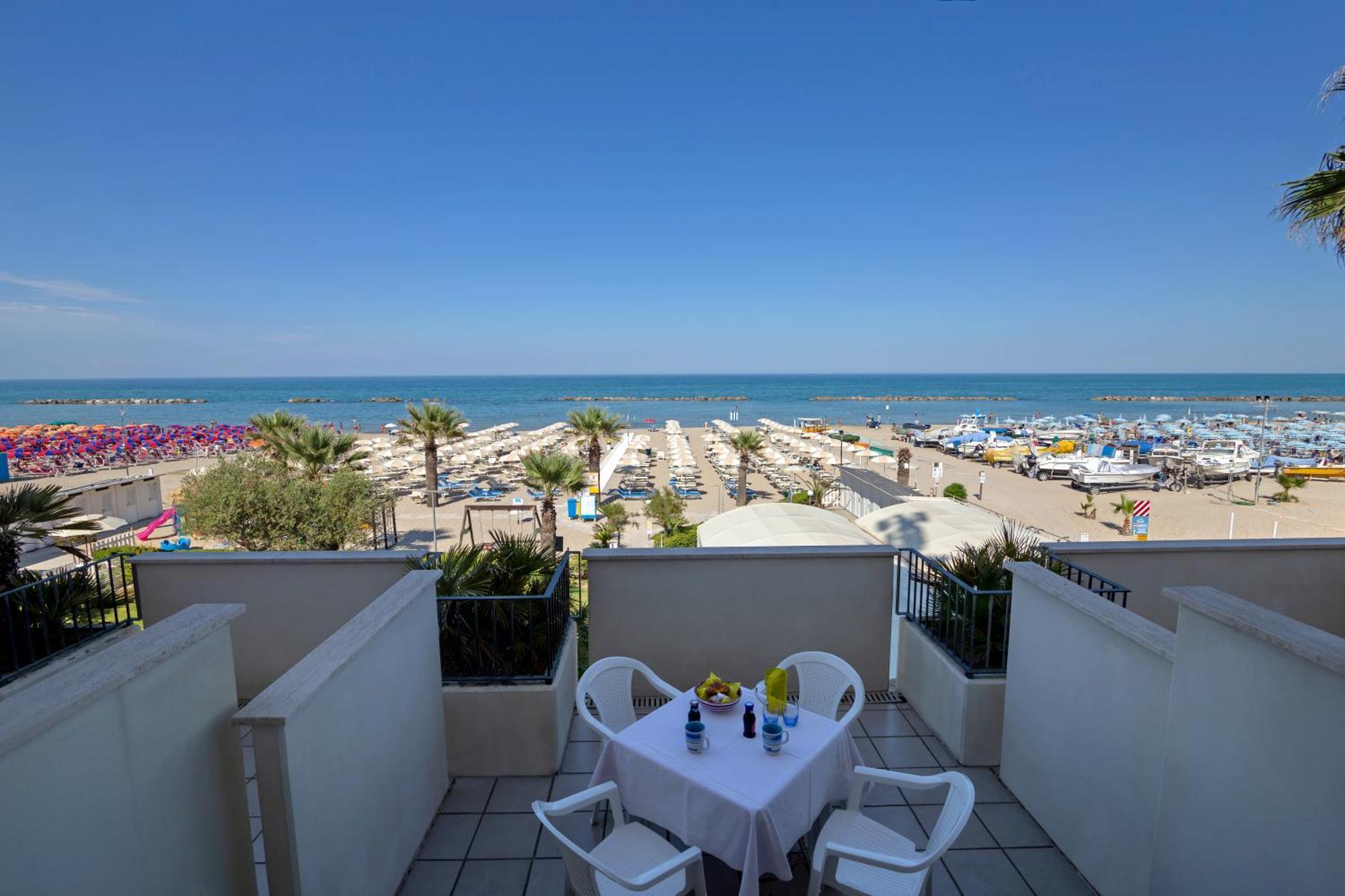 Residence Sunrise Сан-Бенедетто-дель-Тронто Екстер'єр фото