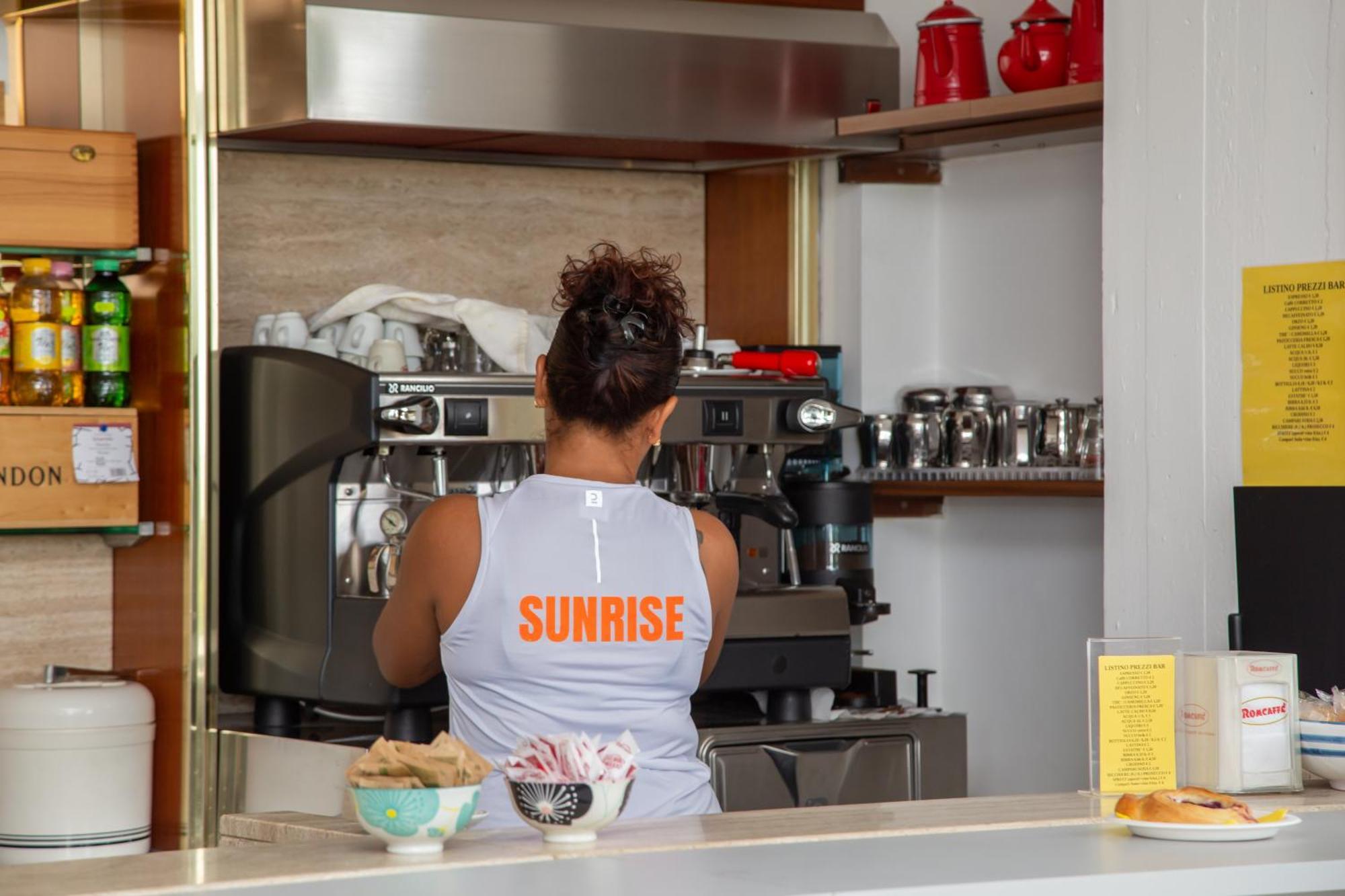 Residence Sunrise Сан-Бенедетто-дель-Тронто Екстер'єр фото