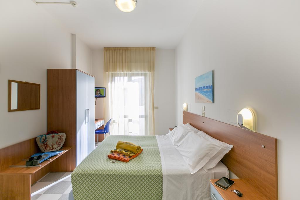 Residence Sunrise Сан-Бенедетто-дель-Тронто Екстер'єр фото