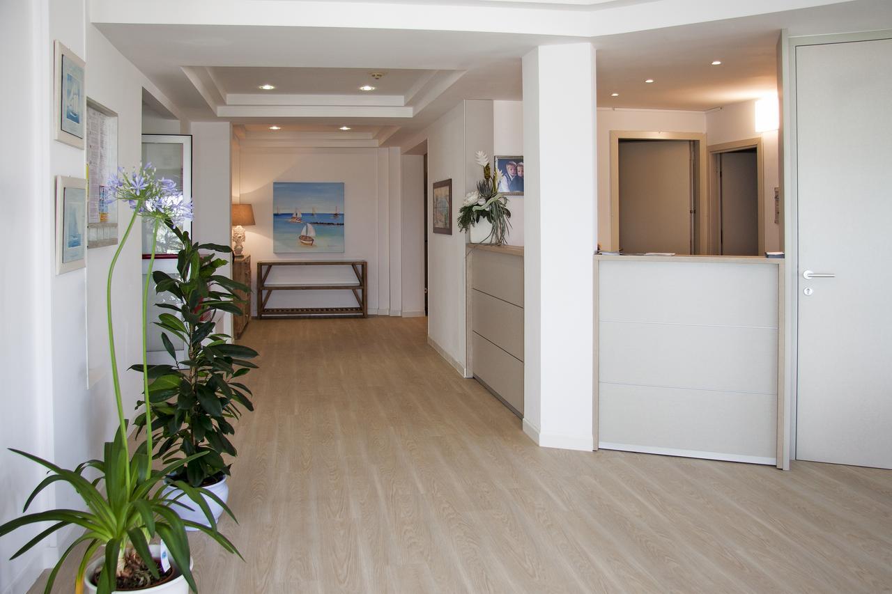 Residence Sunrise Сан-Бенедетто-дель-Тронто Екстер'єр фото