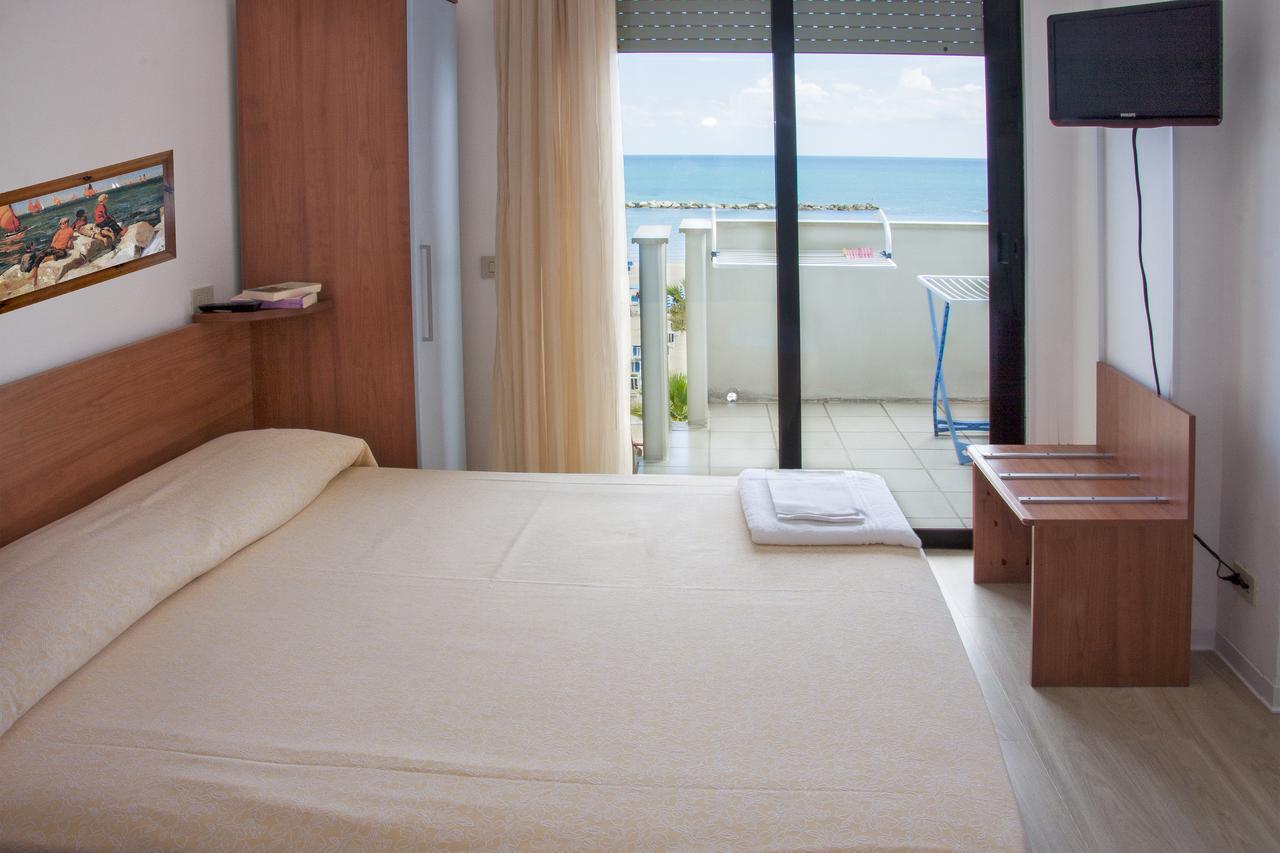 Residence Sunrise Сан-Бенедетто-дель-Тронто Екстер'єр фото